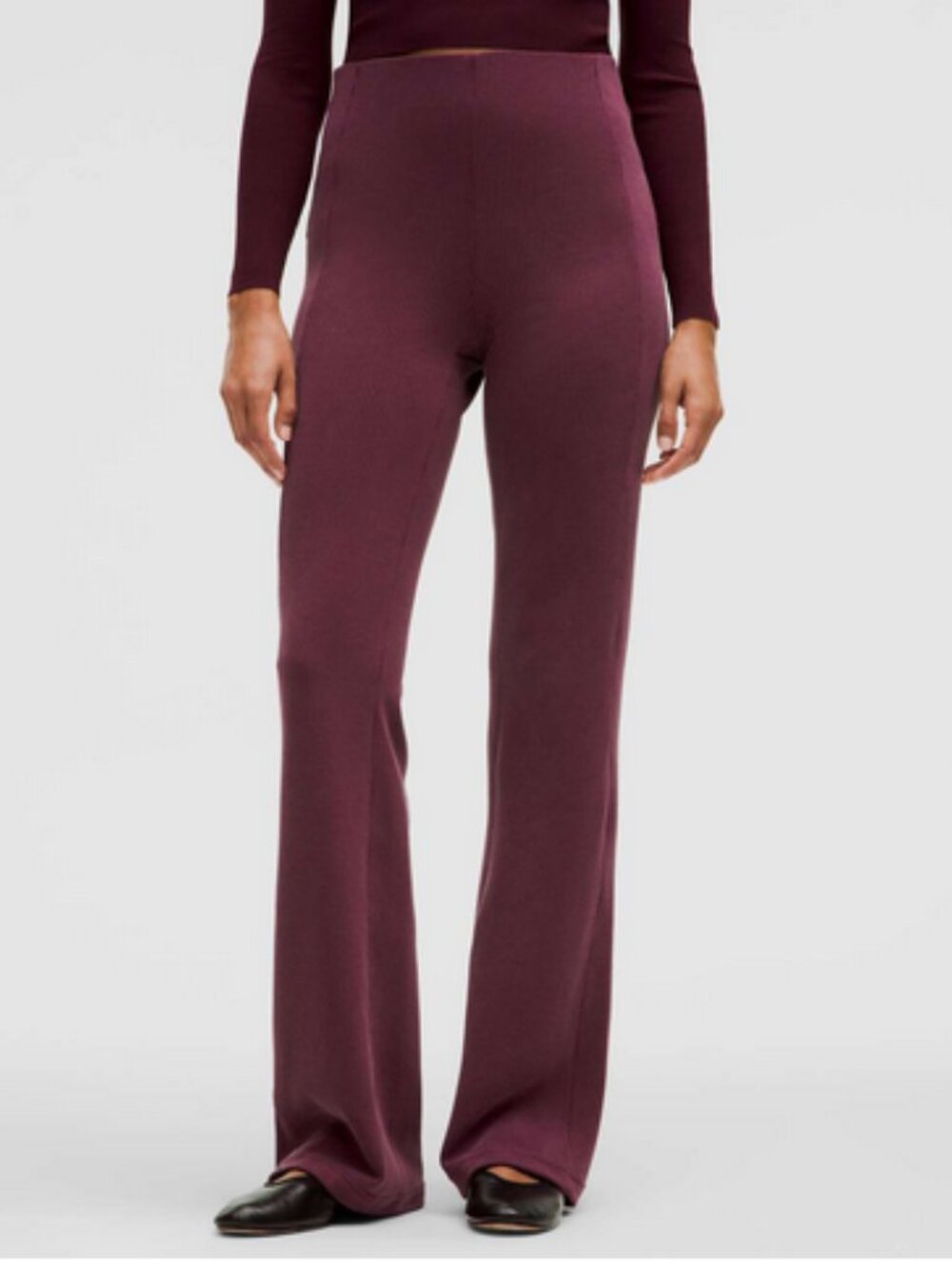 Lululemon Ribbed Softstreme Flared Pant High Rise Maroon Plum Size 12 W5GVKS
